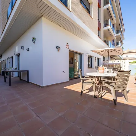 Homeholidaysrentals Fortuny - Costa Barcelona * Pineda de Mar